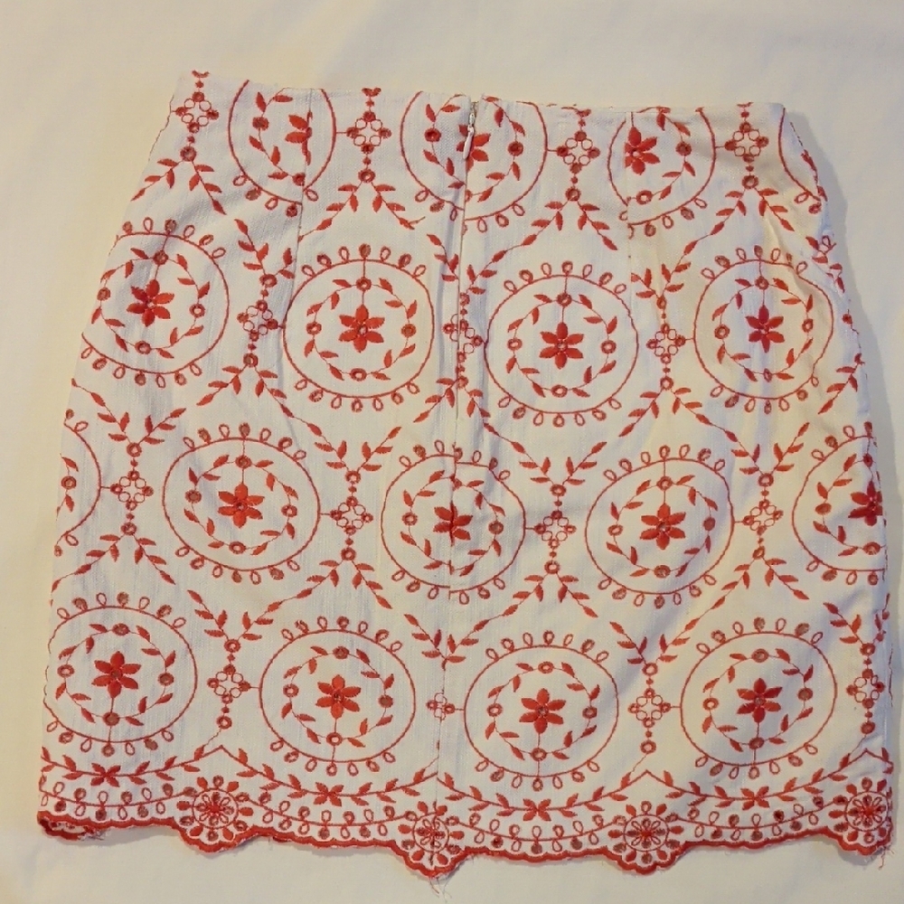 LOFT Red and White Embroidered Mini Skirt - Picture 5 of 5